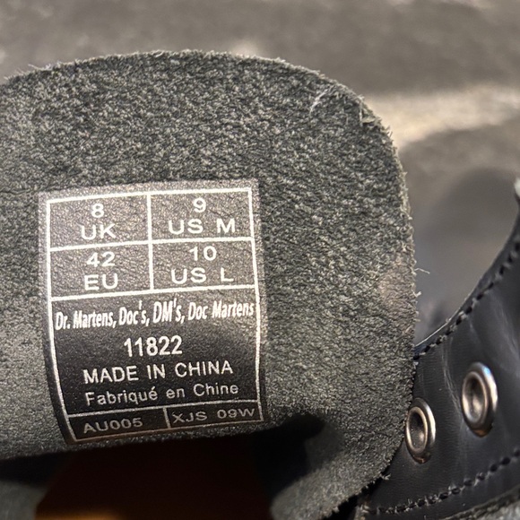 Dr. Martens 1460 Black Boots – Men’s 9 / Women’s 10– Unisex – New - Picture 12 of 13